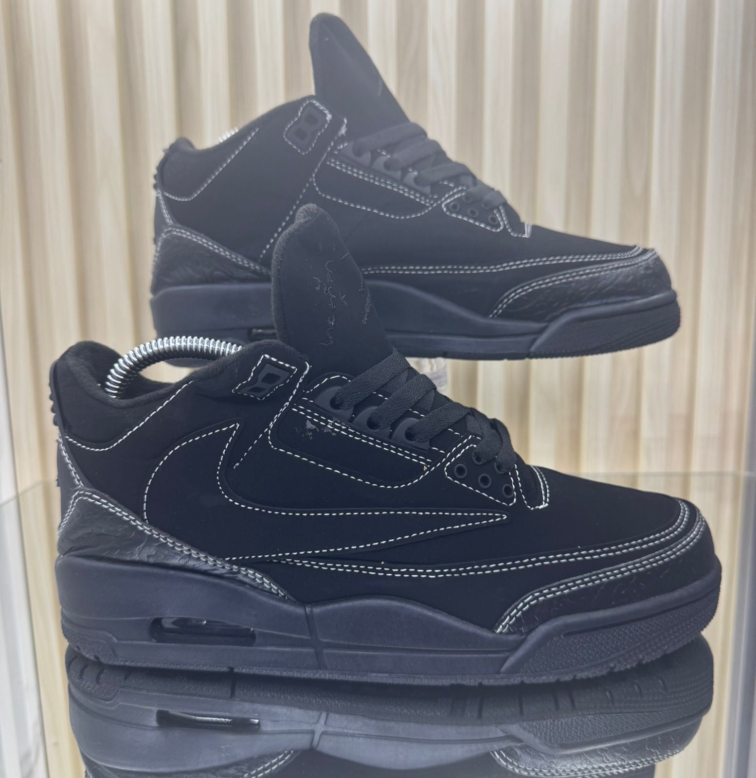 Jordan Retro 3 Travis